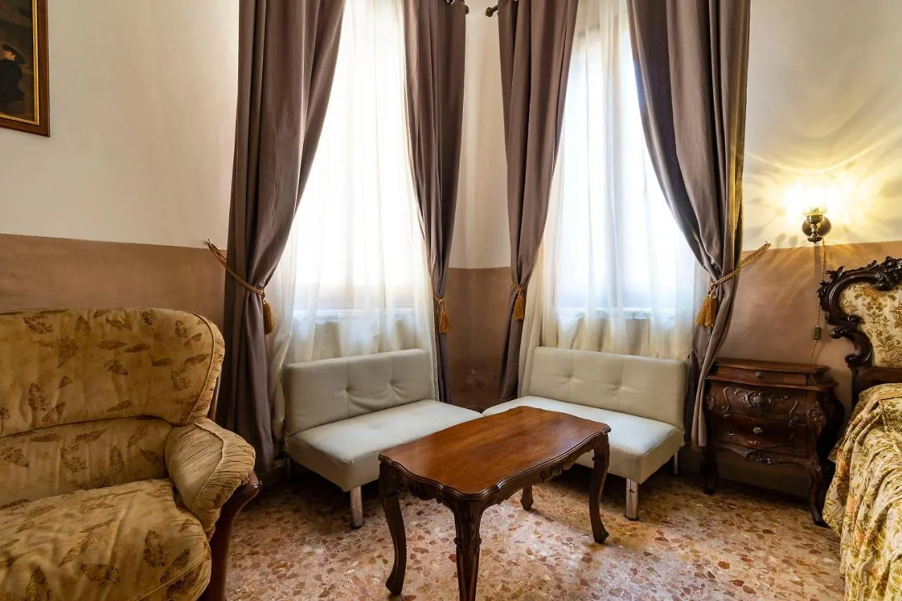 Queen House Venezia
