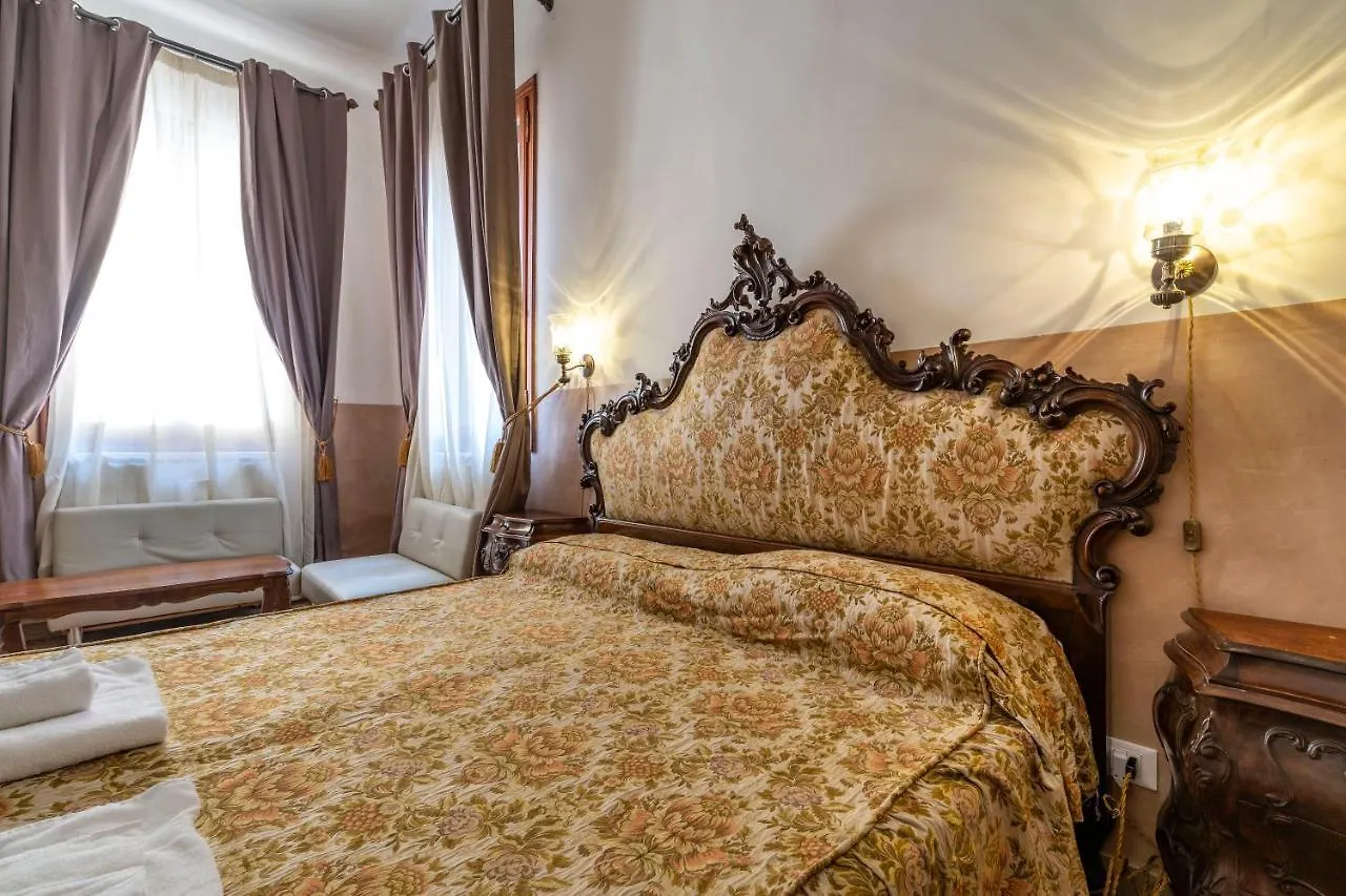 Queen House Venezia Βενετία