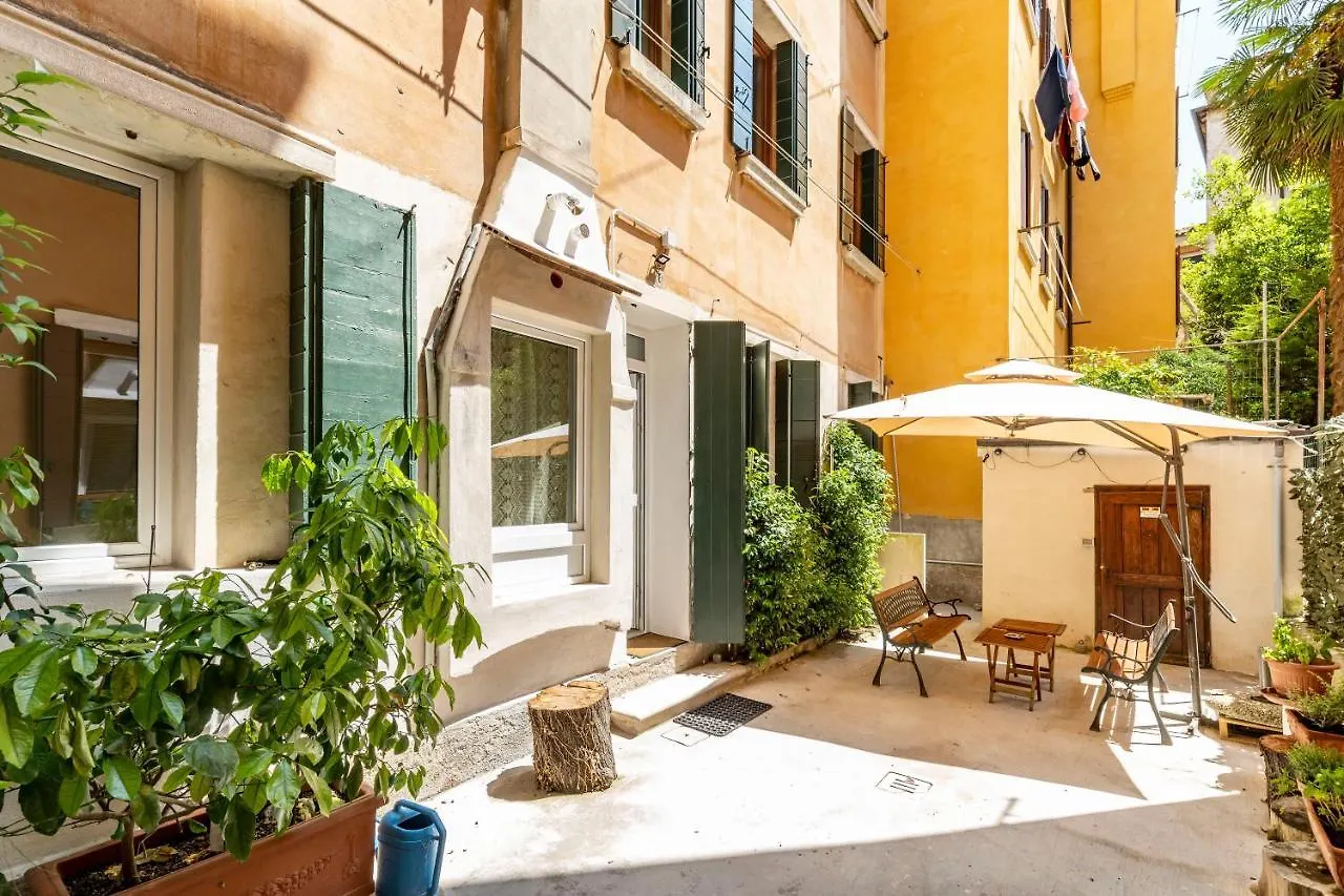 Apartment Queen House Venezia Italy