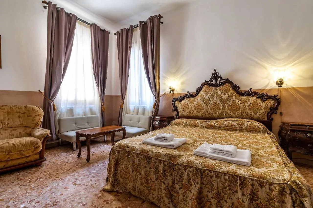 Queen House Venezia Italy